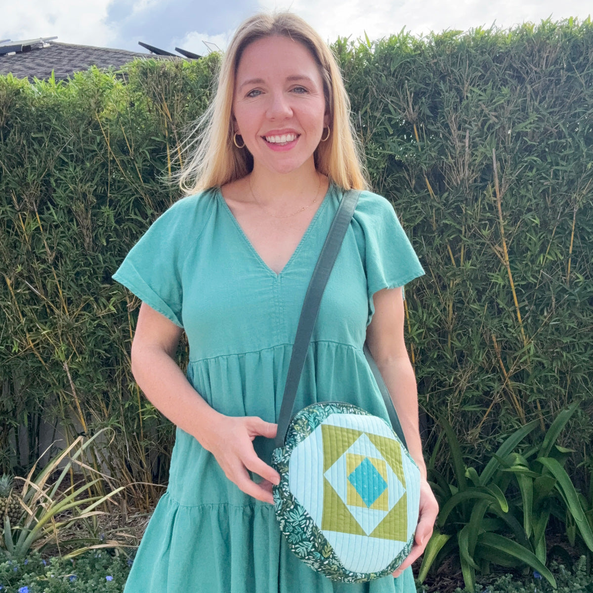 Turn a Mini Quilt into a Stylish Orbit Bag